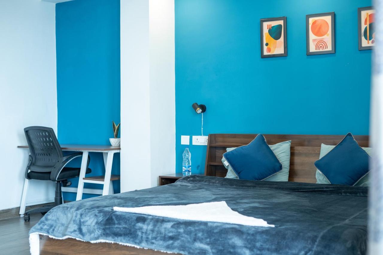 Flxho Uno - Serviced Apartment & Rooms - Golf Course Road 구르가온 외부 사진