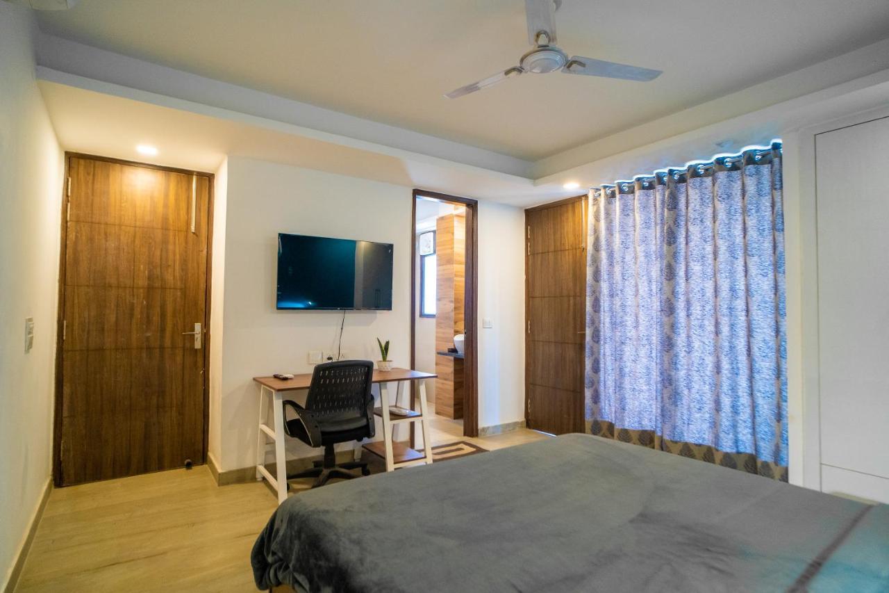 Flxho Uno - Serviced Apartment & Rooms - Golf Course Road 구르가온 외부 사진